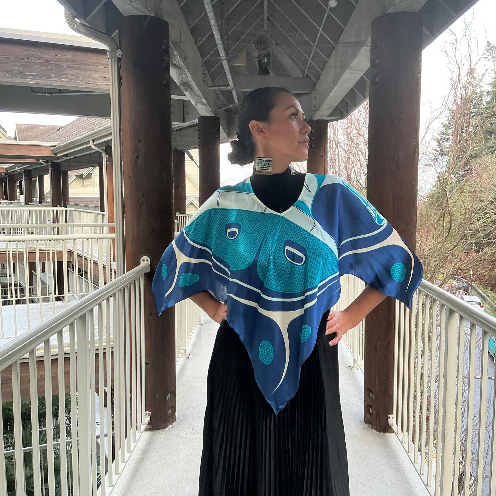 South East Wind Pullover Scarf Top