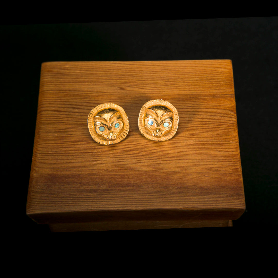Wolf Earrings in 22 Gold